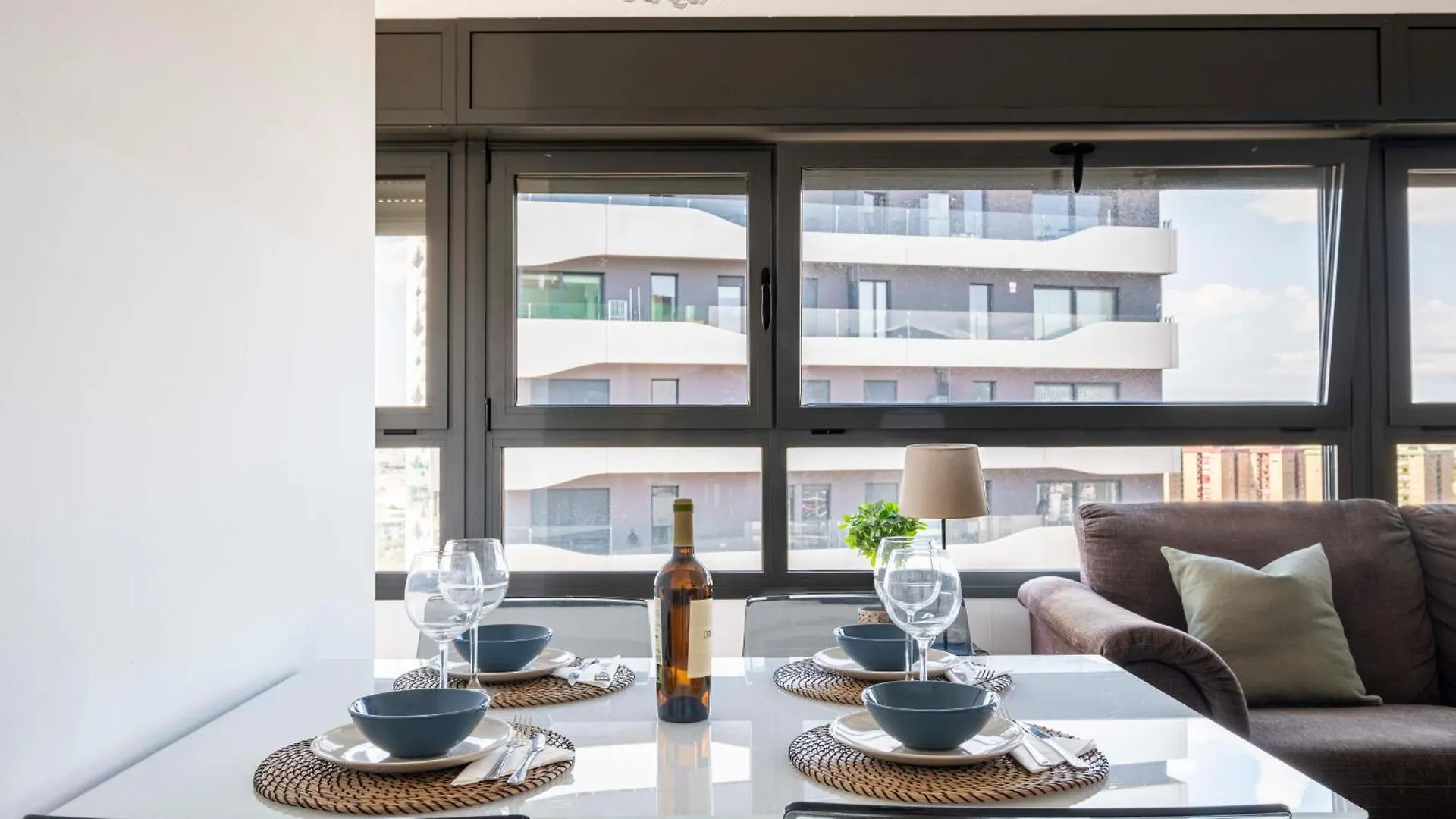 Appartement Amazing Apart Fira Barcelona And 15' From Bcn Center With Pool Spanje